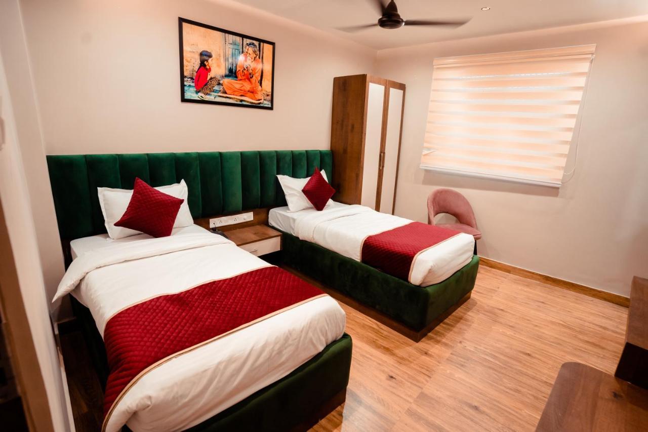 Hotel Jsr Ganga Varanasi Esterno foto