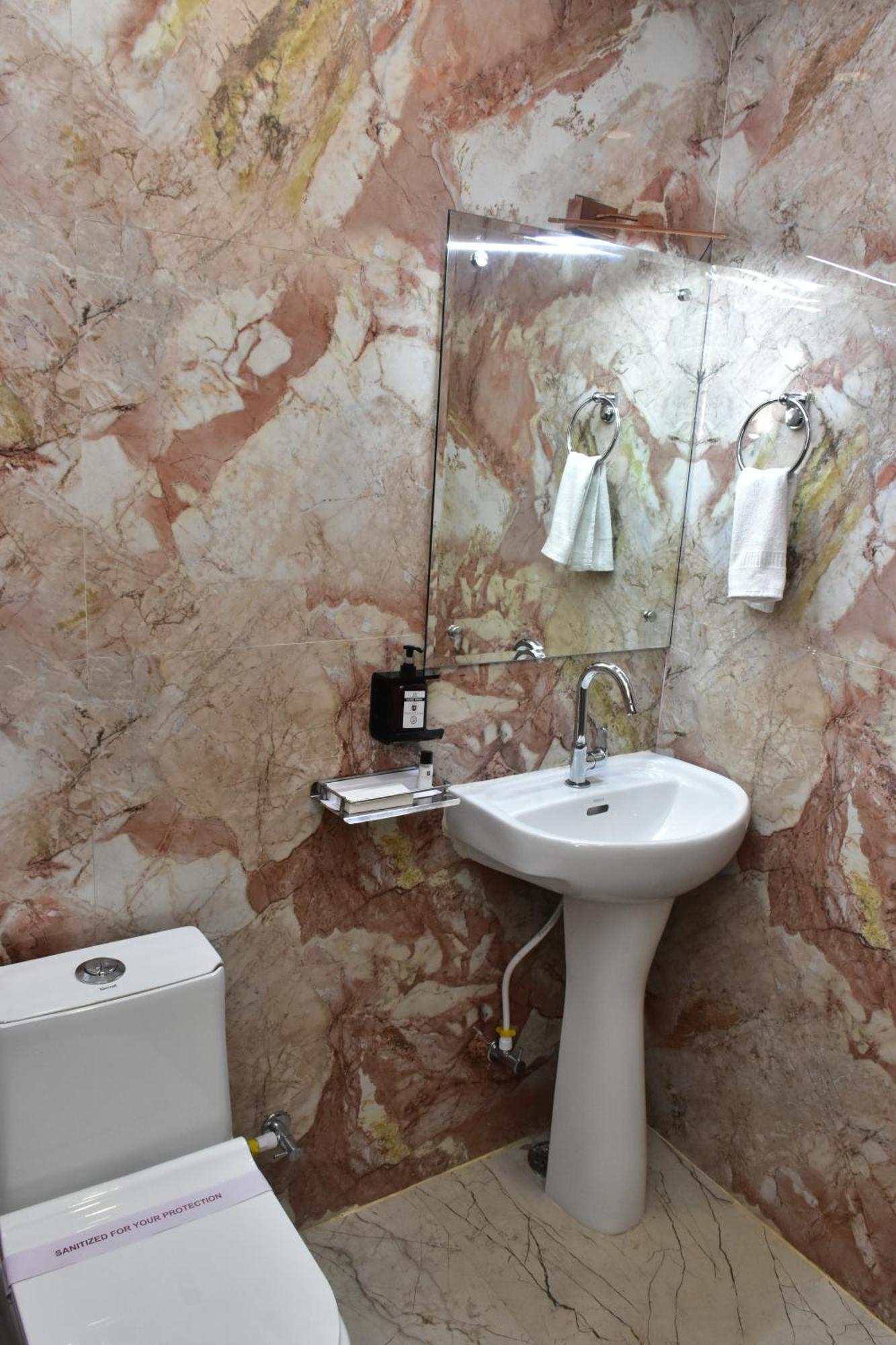 Hotel Jsr Ganga Varanasi Esterno foto