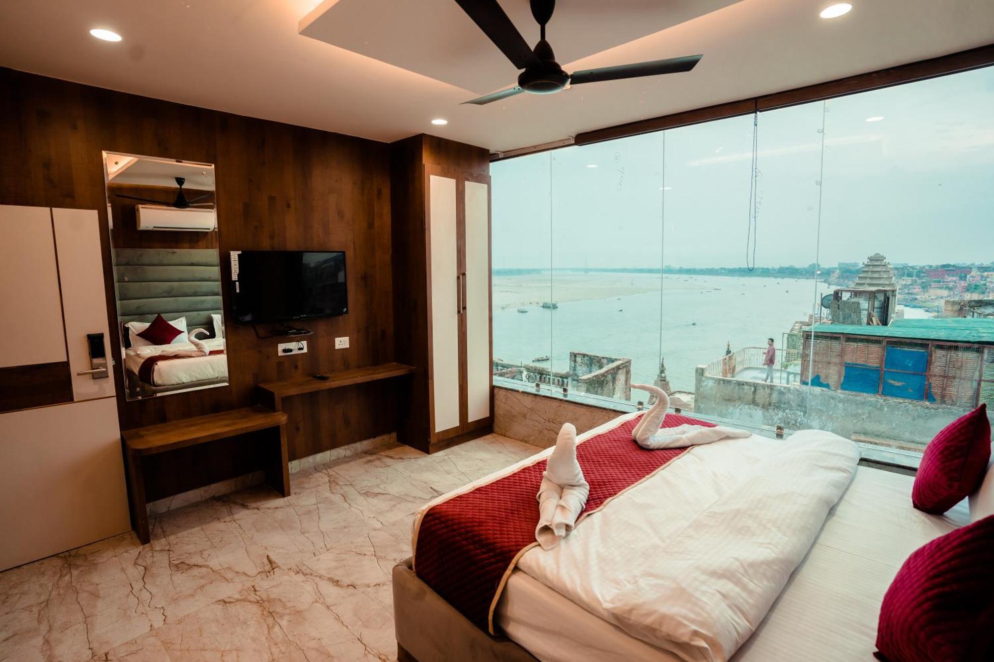 Hotel Jsr Ganga Varanasi Esterno foto