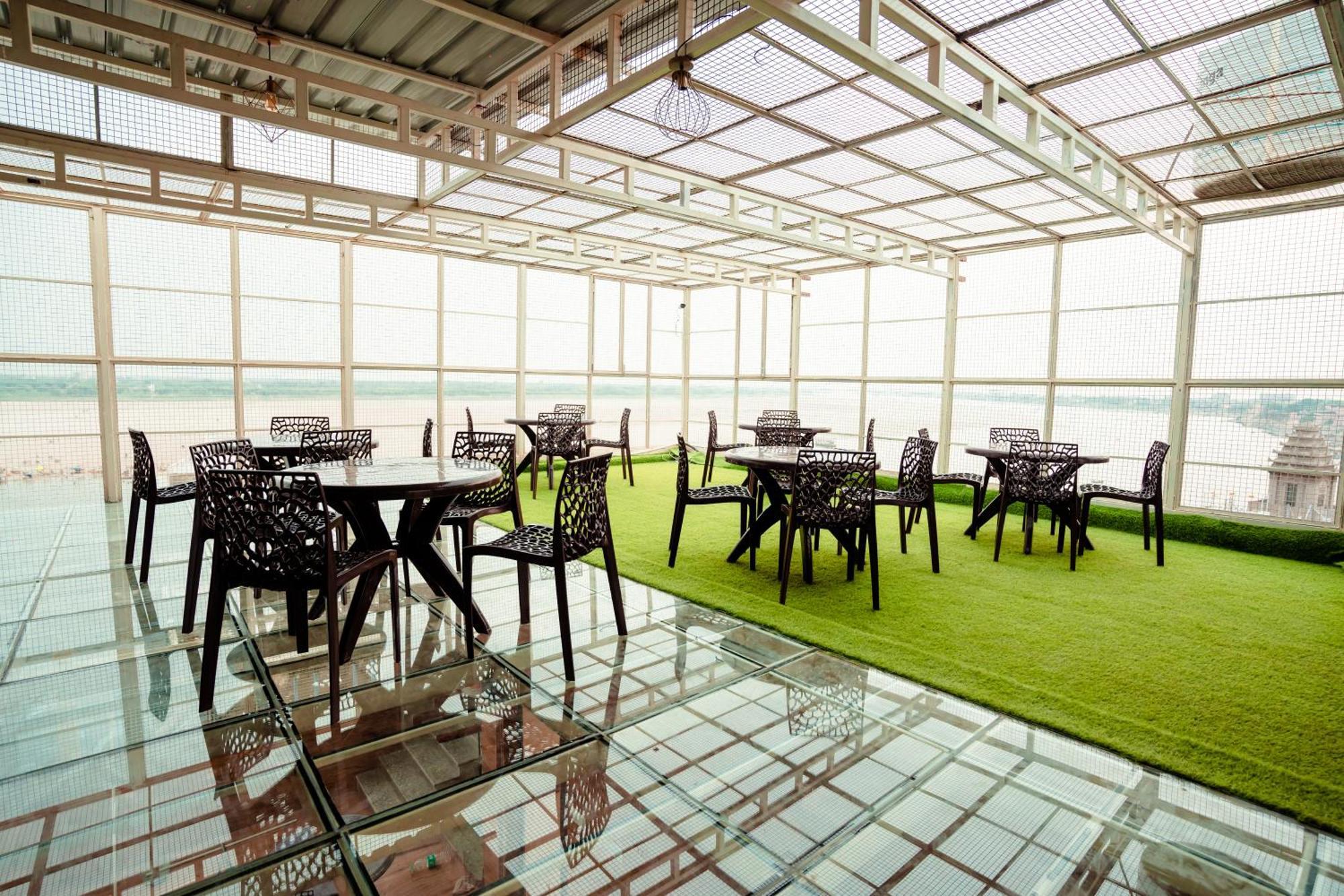 Hotel Jsr Ganga Varanasi Esterno foto